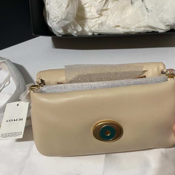 Coach Cream Shoulder Bag - Picture 11 of 16